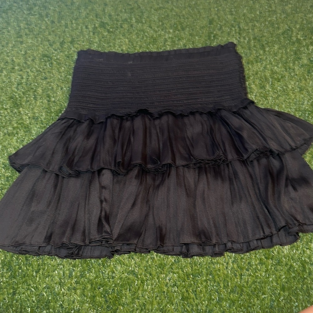Black stretchy at the waist very cute